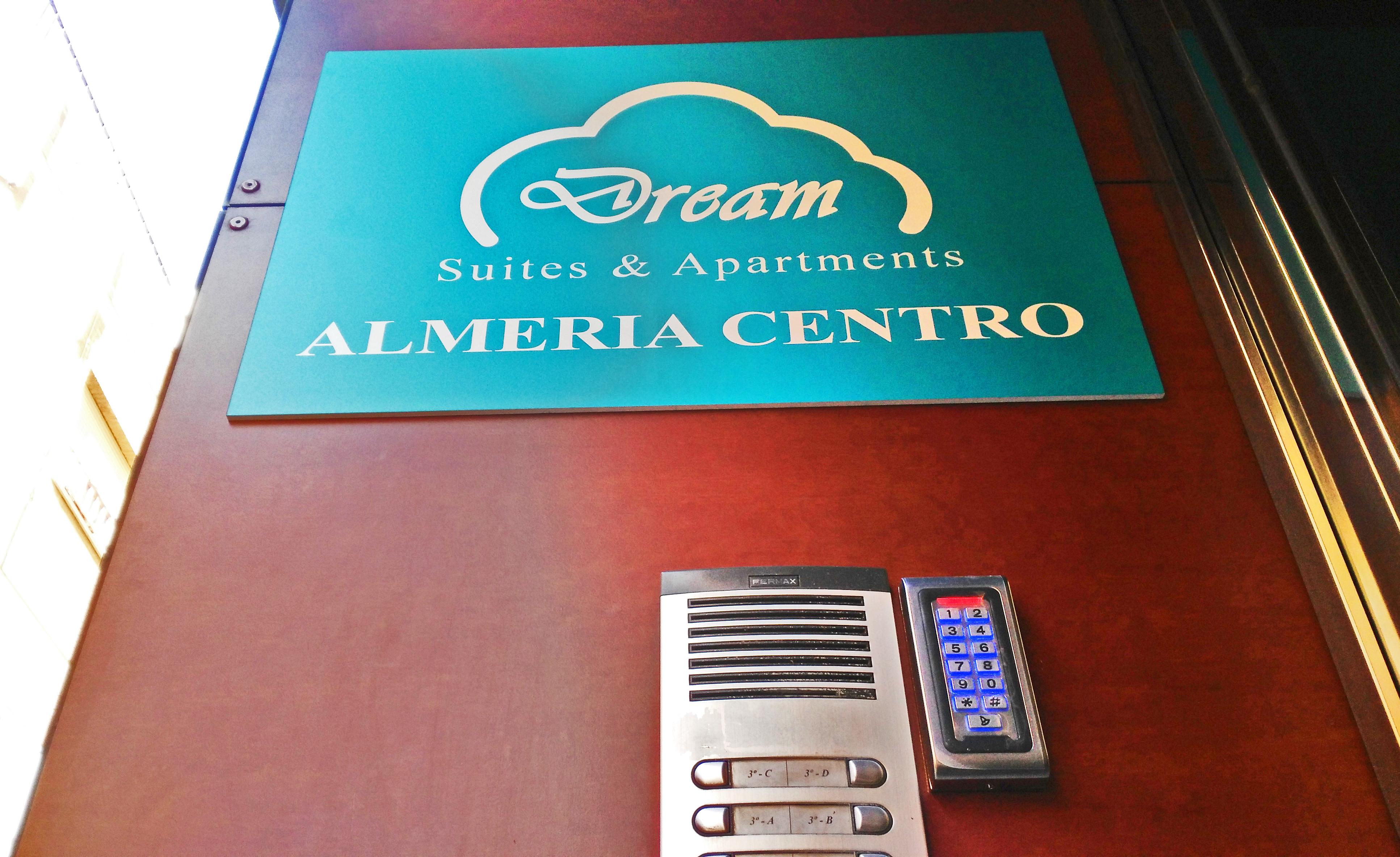 Dream Suites And Apartments Almeria Centro Kültér fotó