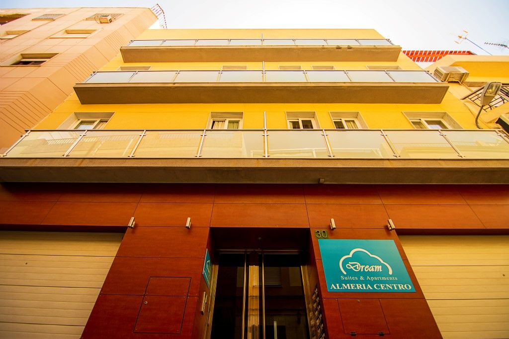 Dream Suites And Apartments Almeria Centro Kültér fotó